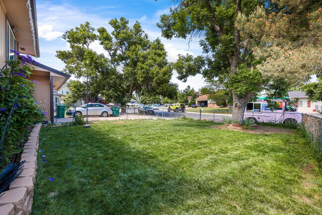 Building Photo - 2380 Middleton Ct