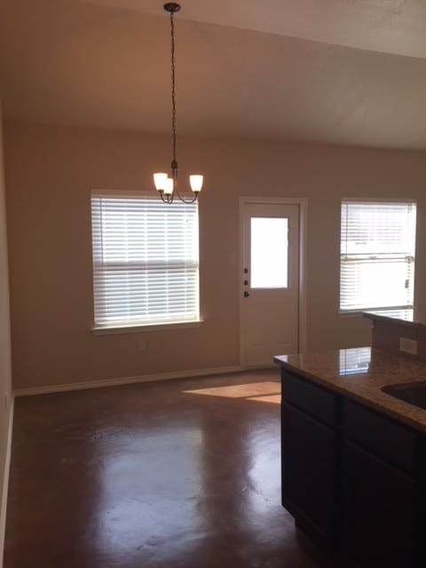 Building Photo - 722 Saengerhalle Rd