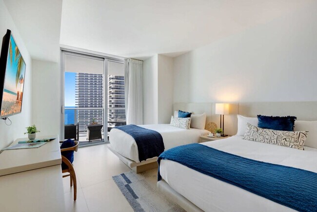 Building Photo - 4111 S Ocean Dr
