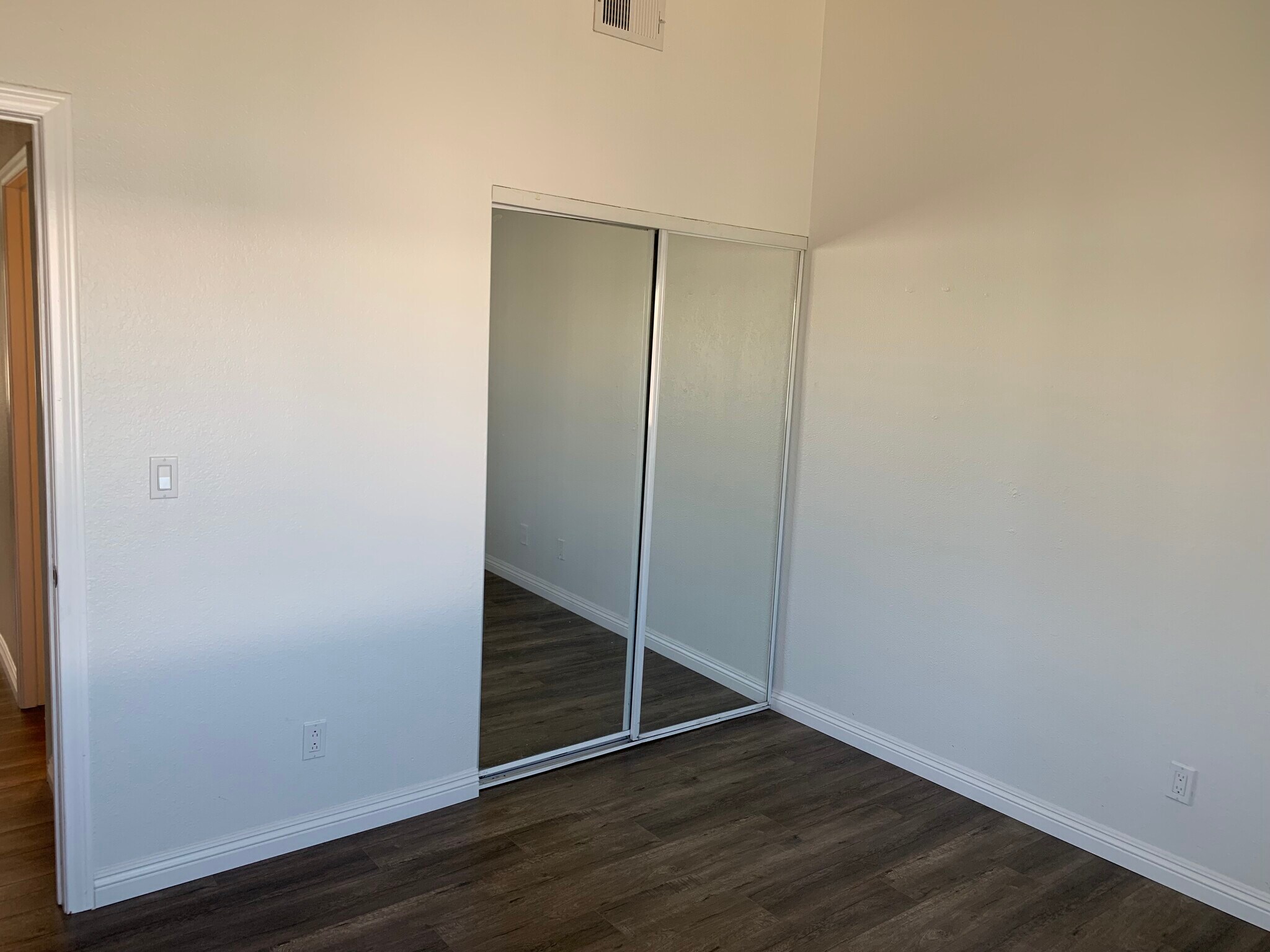 2nd Bedroom - 4365 Louisiana St