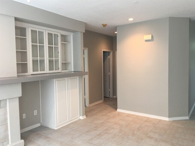 Building Photo - 26 Misted Lilac Pl