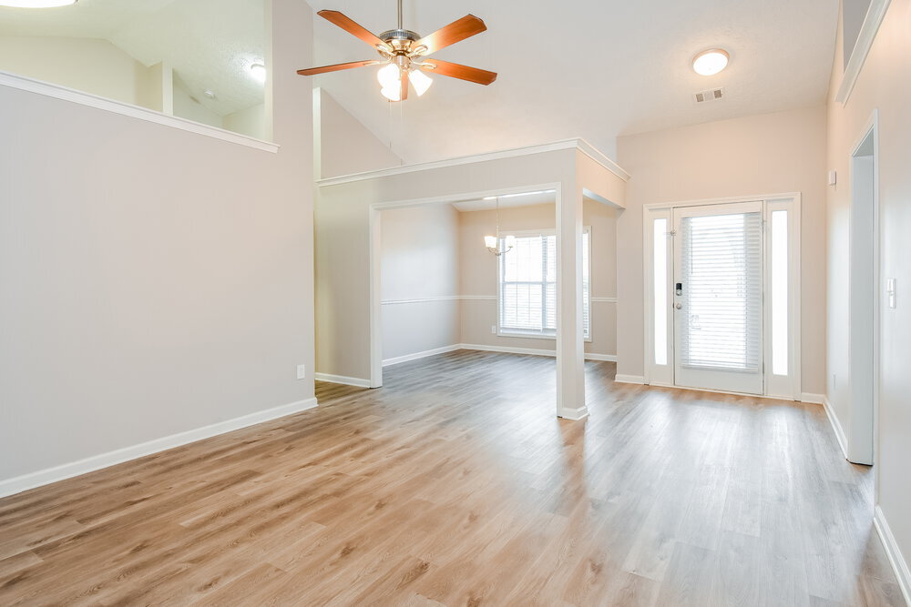 Building Photo - 990 Lendl Ln