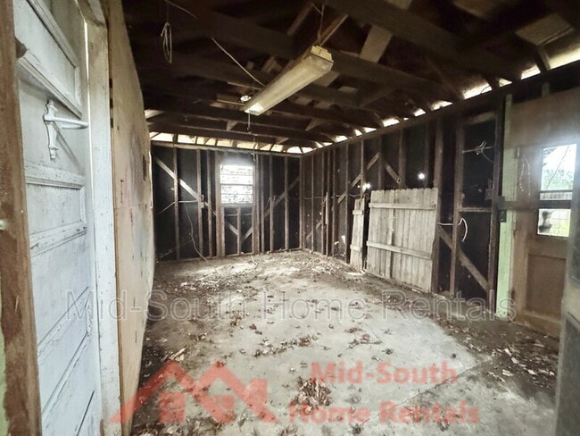 Building Photo - 3940 Schoolfield Rd