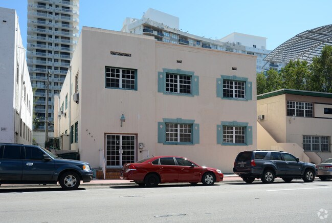 Building Photo - 6061 Indian Creek Dr
