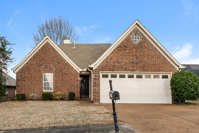 Building Photo - 2184 Stone Stream Dr