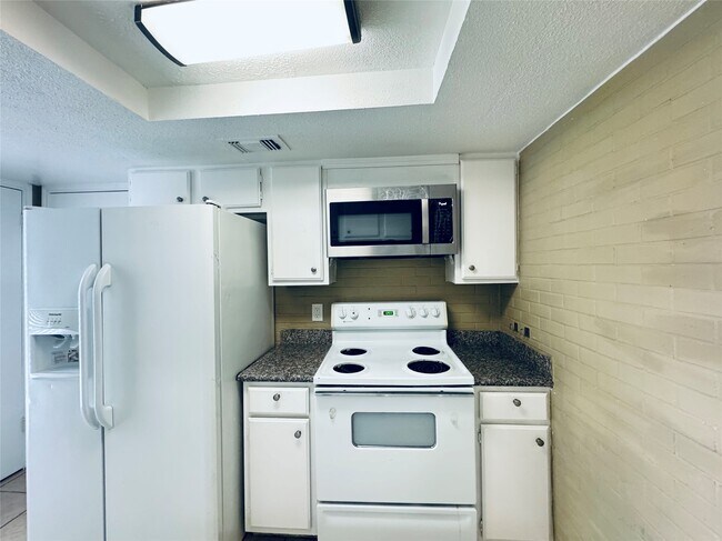 Building Photo - 11311 Harwin Dr.