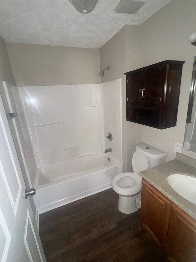 Building Photo - 40 Sue Alice Ln