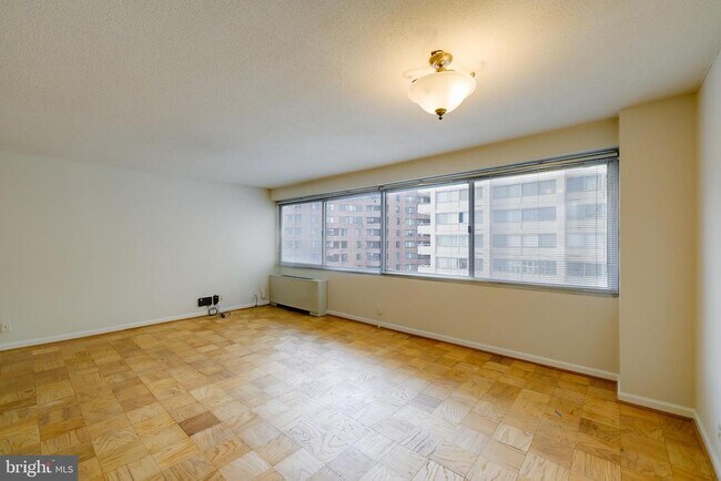 Building Photo - 4515 Willard Ave