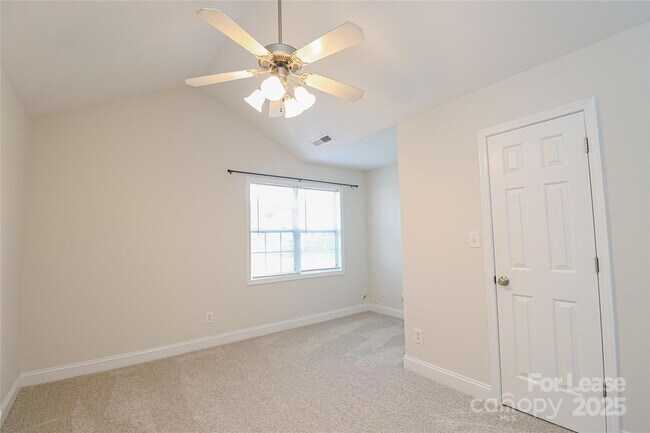 Building Photo - 3007 Laurel Creek Ln