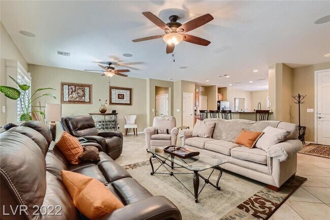 Building Photo - 2249 Canyonville Dr