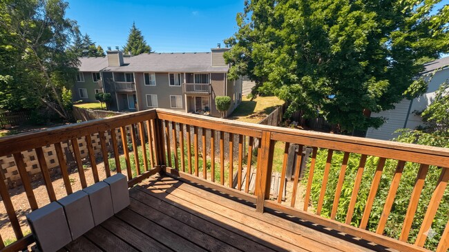 Building Photo - 9765 SW Lookout Terrace