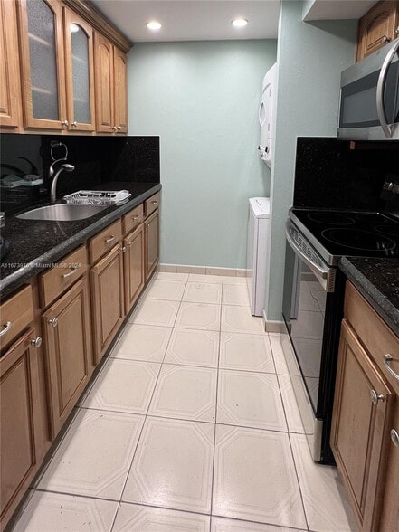 Building Photo - 5033 NW 7th St