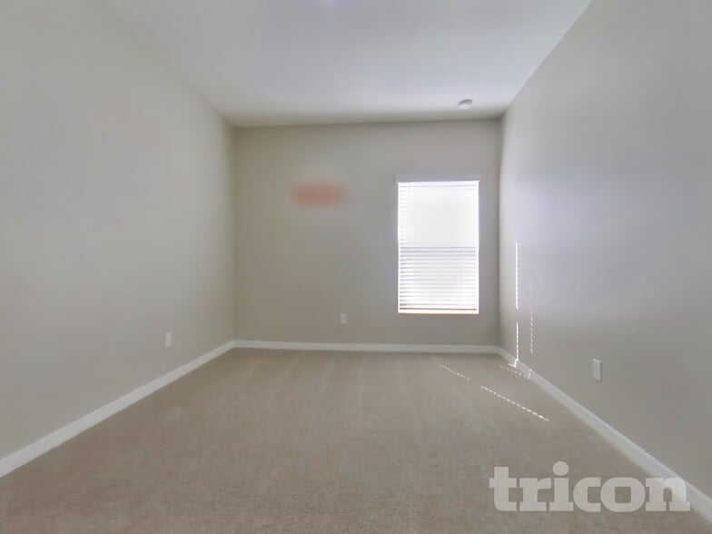 Building Photo - 95 Prairie Falcon Dr
