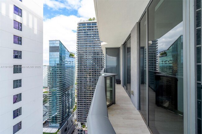 Building Photo - 55 SW 9th St