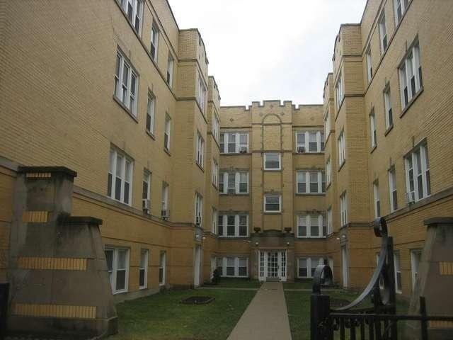 Primary Photo - 4412 N St Louis Ave