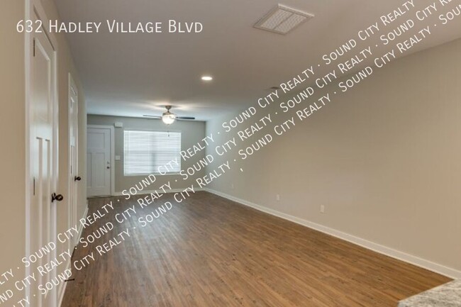 Building Photo - 632 Hadley Vlg Blvd