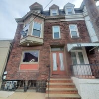 Building Photo - 19 S 12th St
