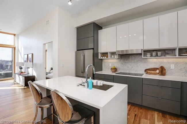 Building Photo - 1454 Townsend St