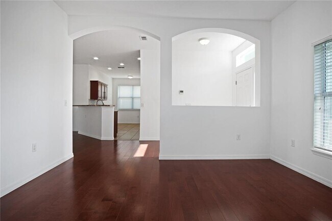 Building Photo - 101 Highland Meadows St