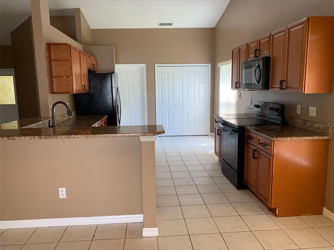 Building Photo - 7817 Laurel Oak Ln