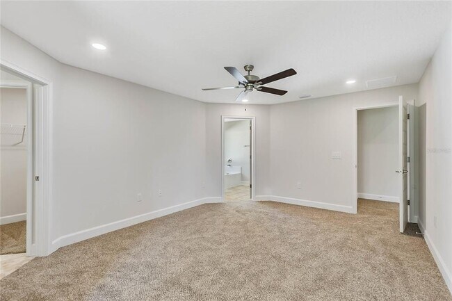 Building Photo - 430 Big Sioux Ct