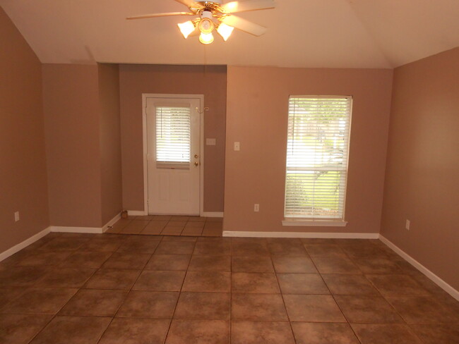 Building Photo - 1317 Harwich Dr