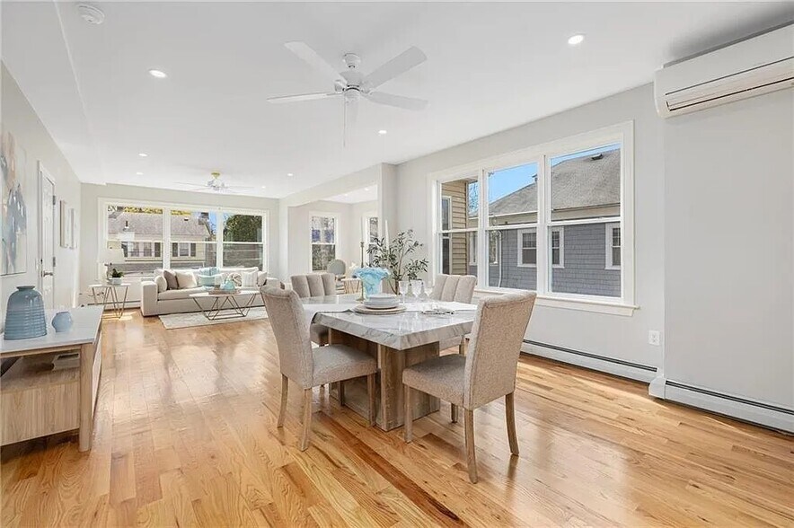 Building Photo - 146 Evergreen St