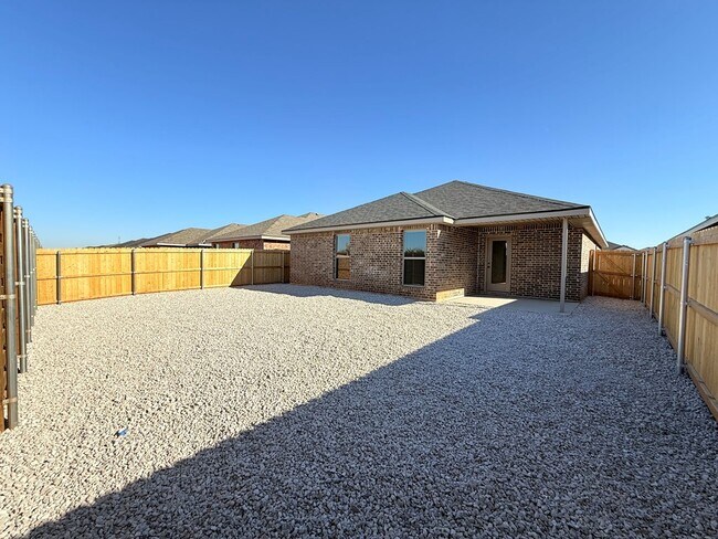 Building Photo - 6309 Poppy Dr