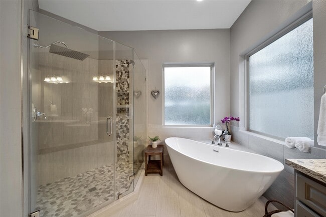 Building Photo - 5902 Royal Hill Ct