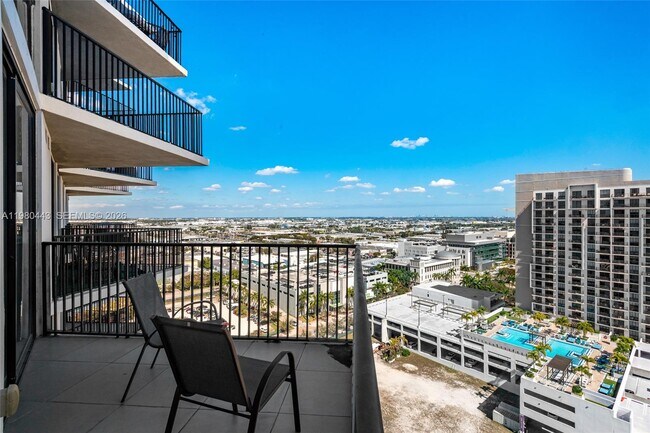 Building Photo - 5300 Paseo Blvd