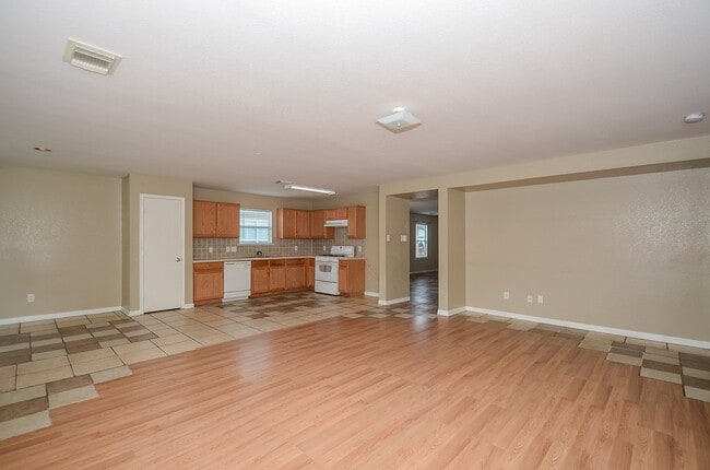 Building Photo - 11711 Wainscot Ct