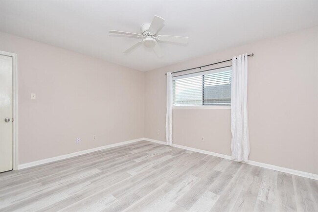 Building Photo - 12939 Westmere Dr