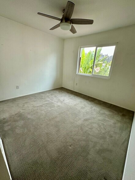 Building Photo - 418 Shirley Dr