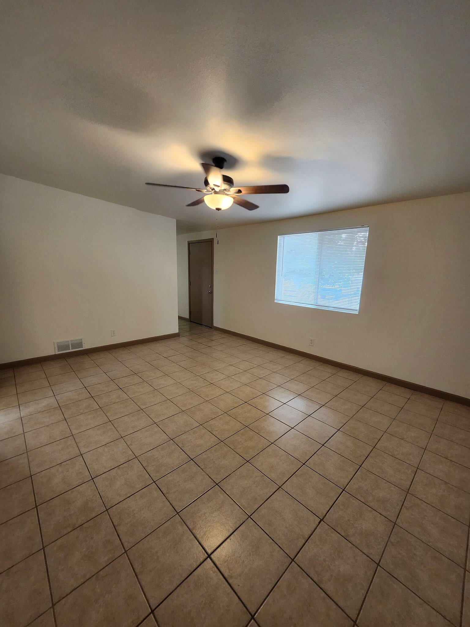 Building Photo - 1617 Stull Dr