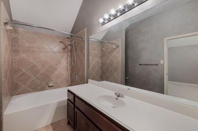 Building Photo - 6902 Terra Rye