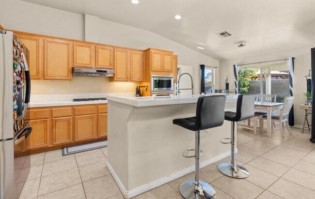 Building Photo - 44658 Franklin Ct