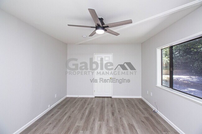 Building Photo - 23418 1/2 8th Street