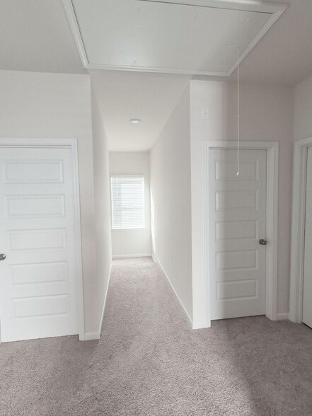 Building Photo - 618 Blaven St