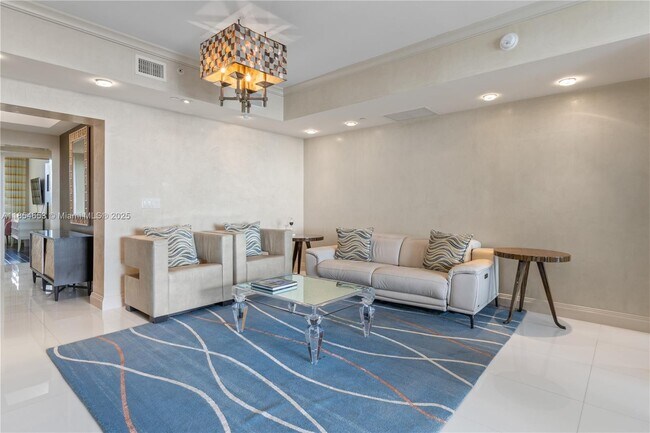 Building Photo - 17875 Collins Ave