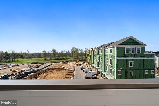 Building Photo - 596 Watermans Dr