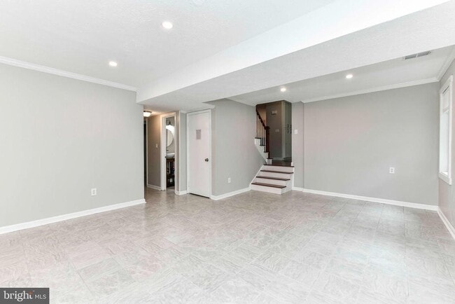 Building Photo - 12231 Westwood Hills Dr