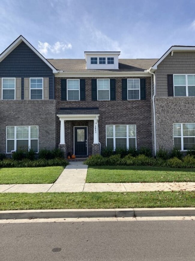 Building Photo - 2012 Hardwick Ln