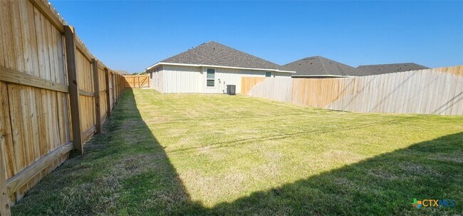 Building Photo - 1108 Carlsberg Dr