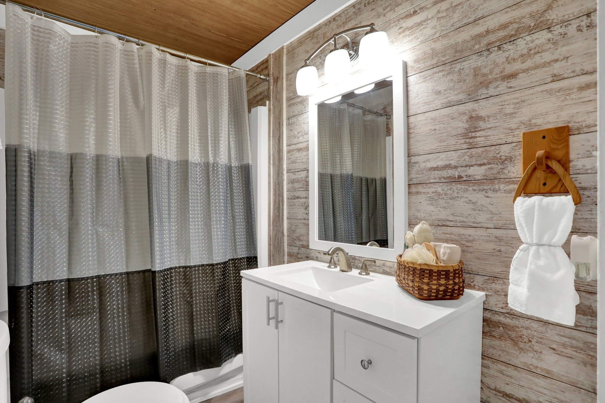 Bathroom 1 - 108 N Muessing St