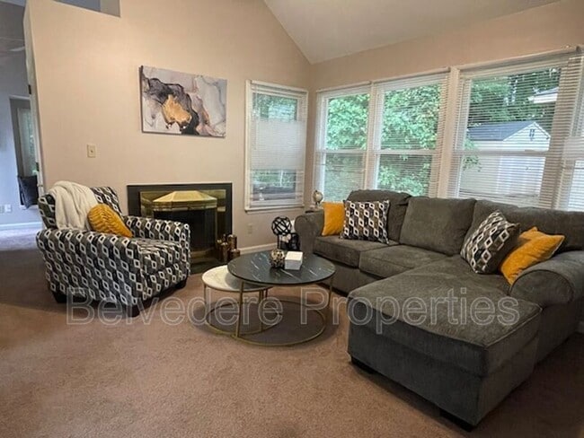 Building Photo - 3607 McCuiston Rd