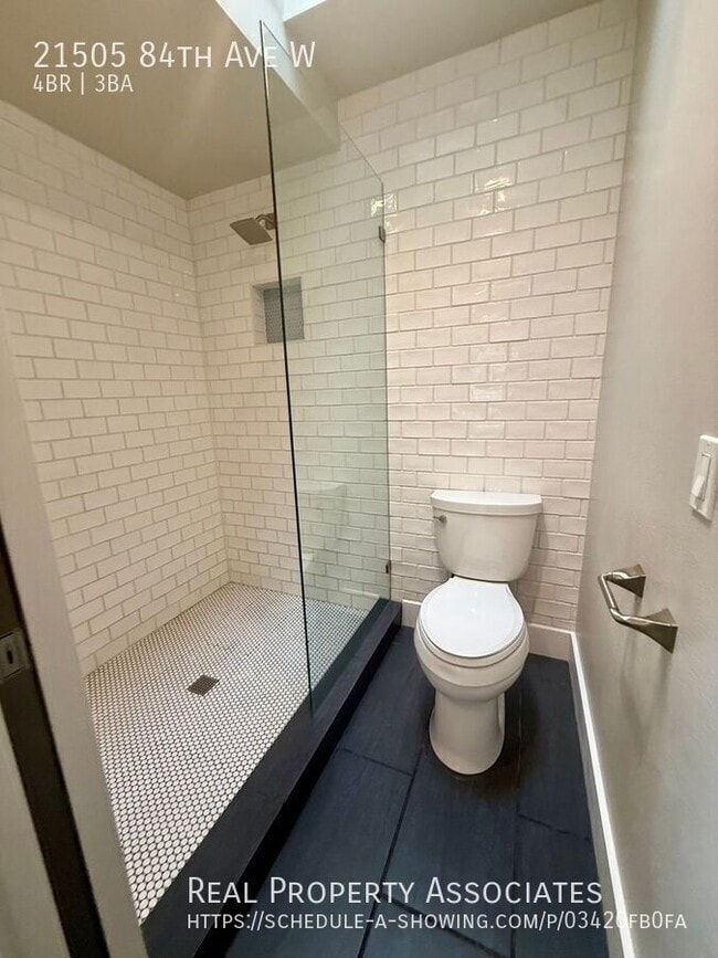 Building Photo - 21505 84th Ave W