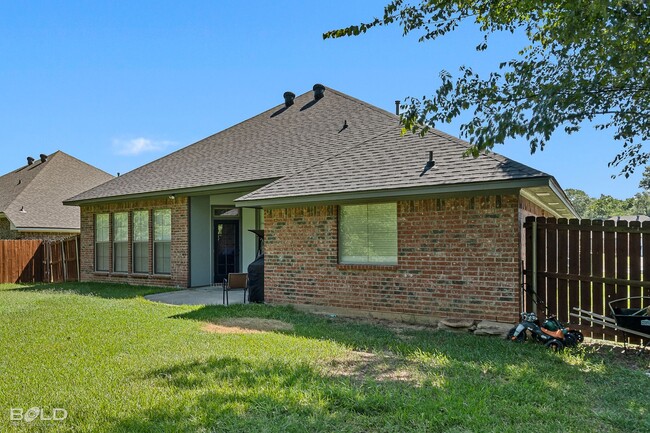 Building Photo - 1028 Cressmont St