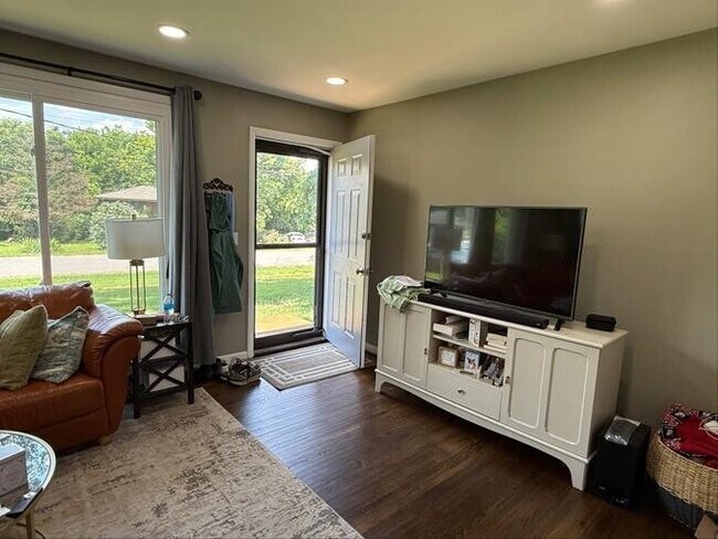 Building Photo - 6416 Henry Ford Dr