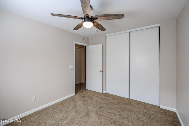 Building Photo - 10514 W Foothill Dr