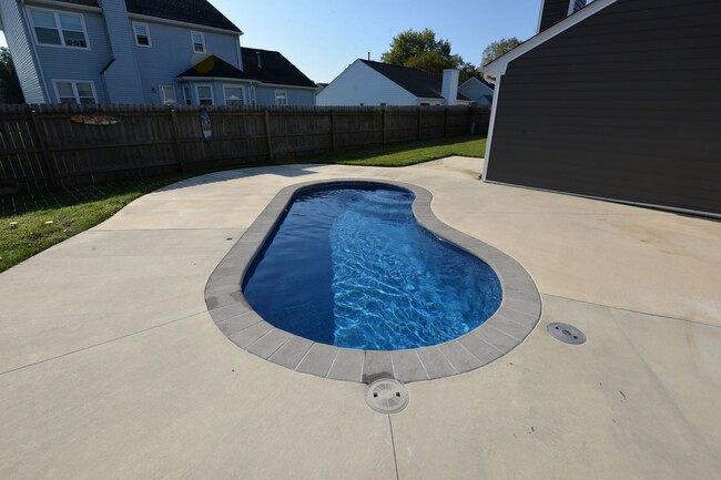 Building Photo - VB Ranch with an Inground-Pool